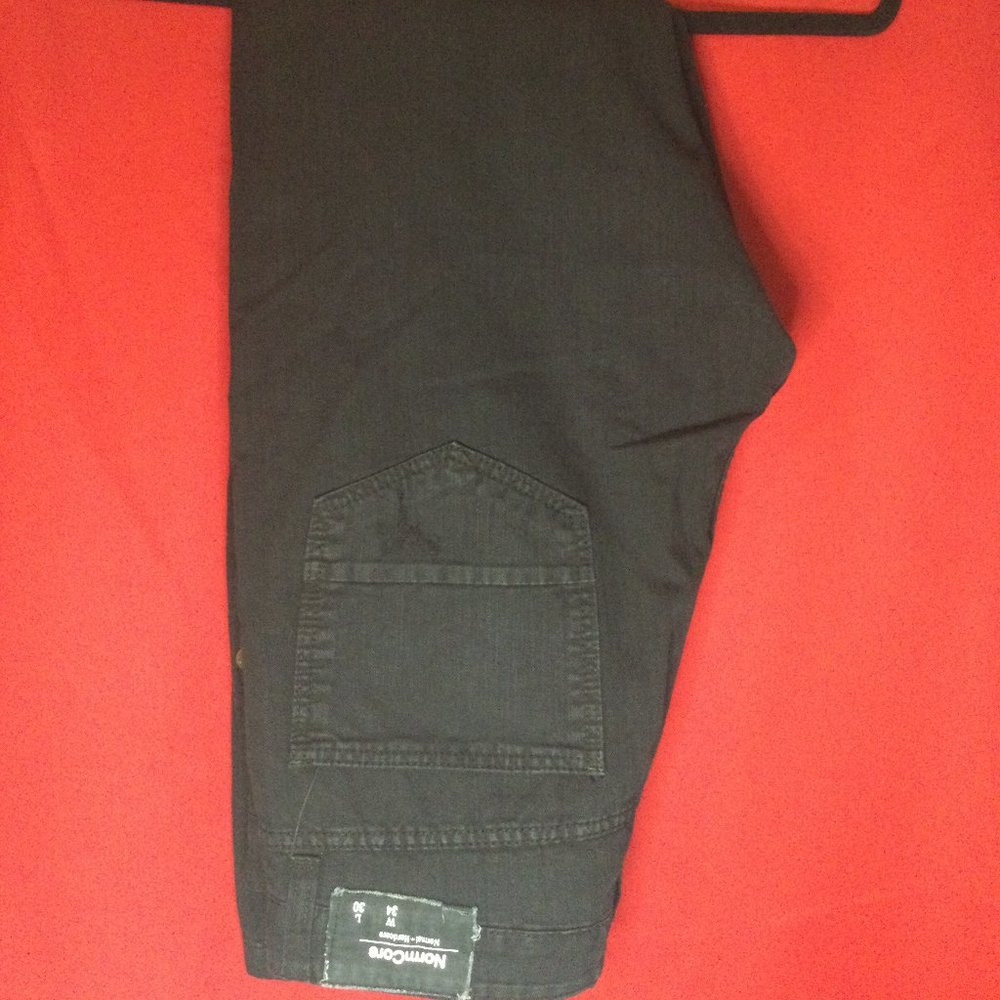 Black Norm Core Distressed Jeans